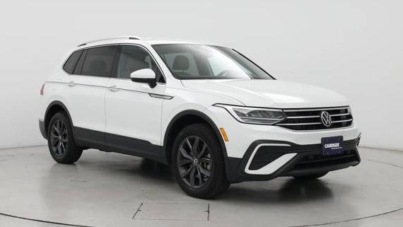 VOLKSWAGEN TIGUAN 4MOTION 2022 3VV2B7AXXNM127853 image